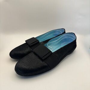 Thierry Rabotin Textured Black Loafers